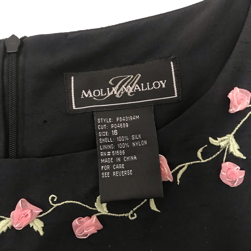 Elegant Black Dress with Pink Embroidery - Molly Malloy - Picture 3 of 5